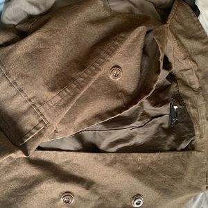 I’m selling vest it darker green